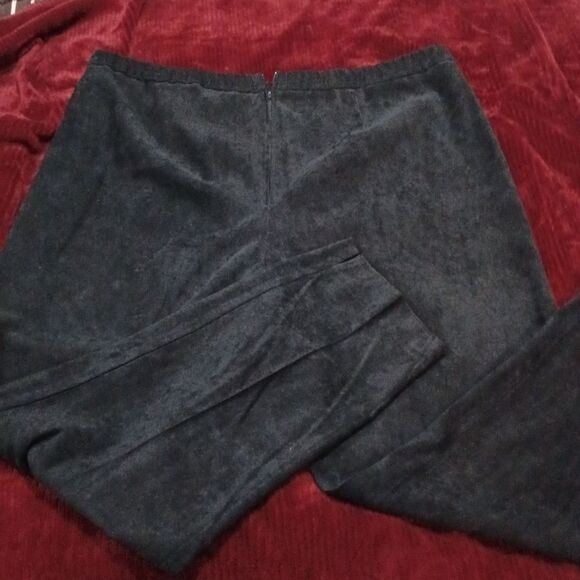 Black suede pants, satin lining - Picture 2 of 5